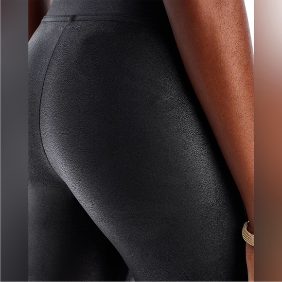 SPANX •M• Black Faux Leather Leggings - Picture 6 of 15